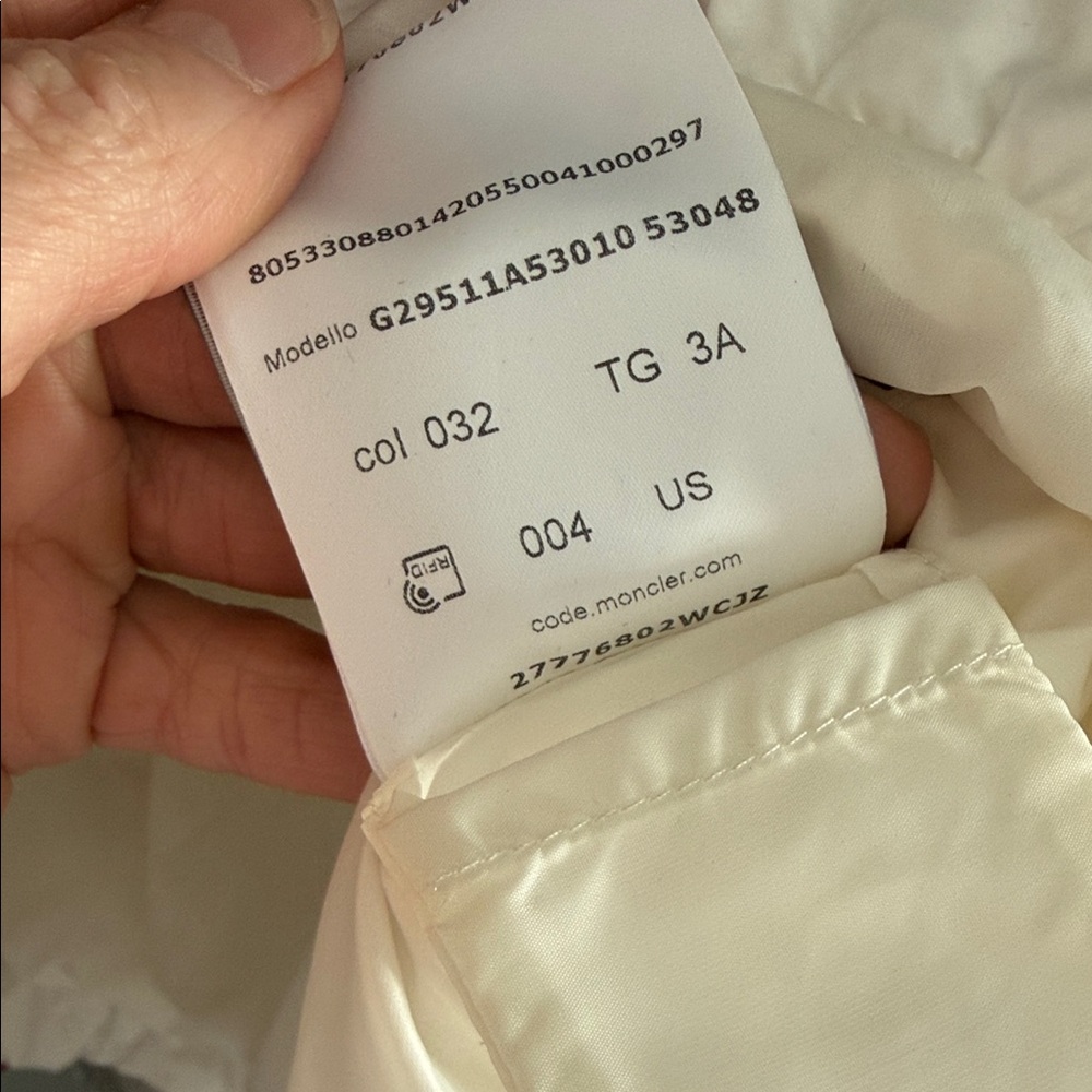 Moncler Kids Cream Puffer Jacket 3T - Picture 10 of 11